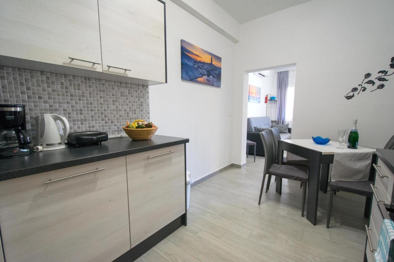 Apartments Mladenka Малинска Экстерьер фото
